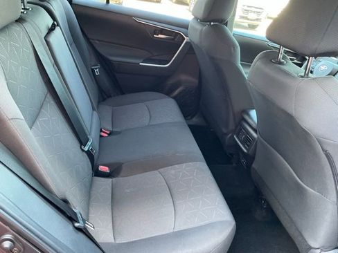 Used 2025 Toyota RAV4 XLE image 16