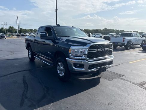 Used 2024 RAM 2500 Big Horn w/ Level 2 Equipment Group AWD/4WD image 7