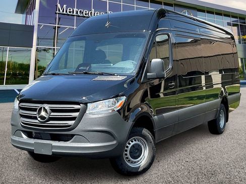 New 2025 Mercedes-Benz Sprinter 3500 image 2