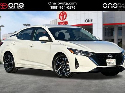 Used 2024 Nissan Sentra SV image 1