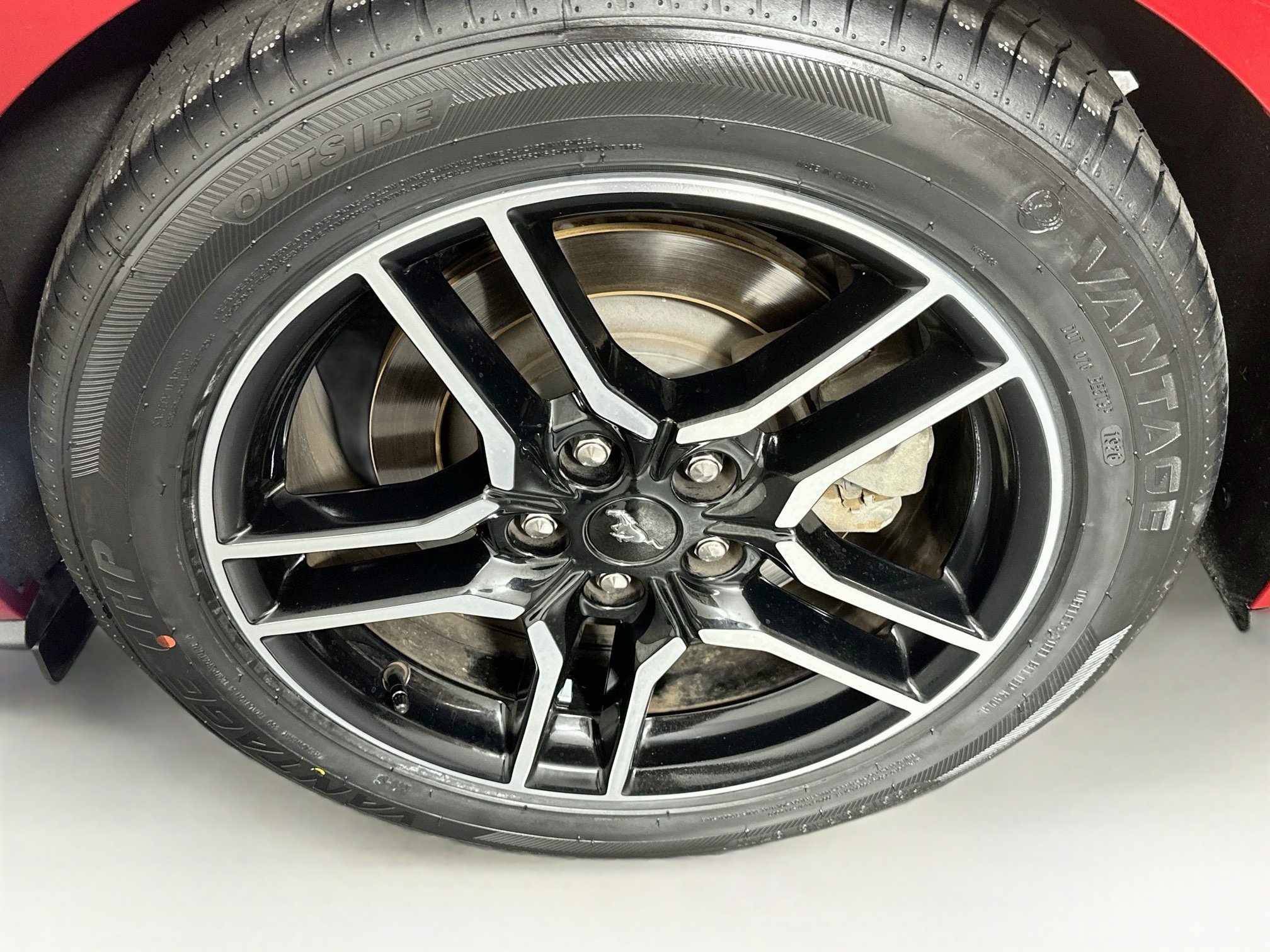 Used 2020 Ford Mustang GT RWD image 11