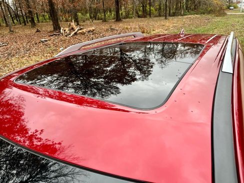 Used 2024 Nissan Pathfinder Platinum w/ Cargo Package image 10