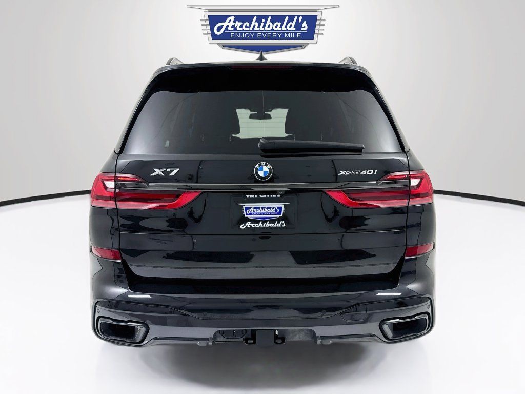 Used 2022 BMW X7 xDrive40i w/ M Sport Package AWD/4WD image 6