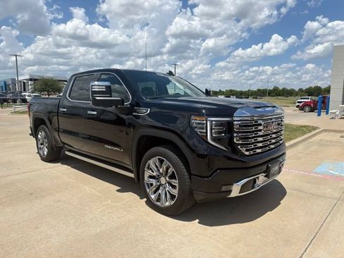 Used 2026 GMC Sierra 1500 Denali w/ Denali Reserve Package AWD/4WD image 4