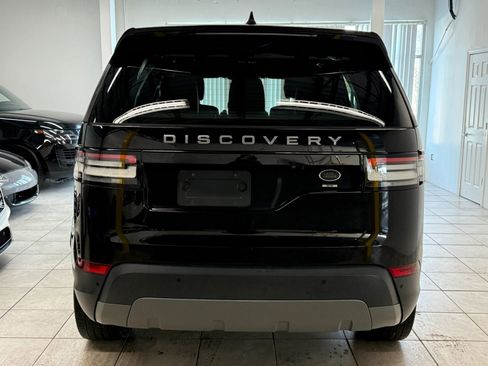 Used 2020 Land Rover Discovery SE image 8