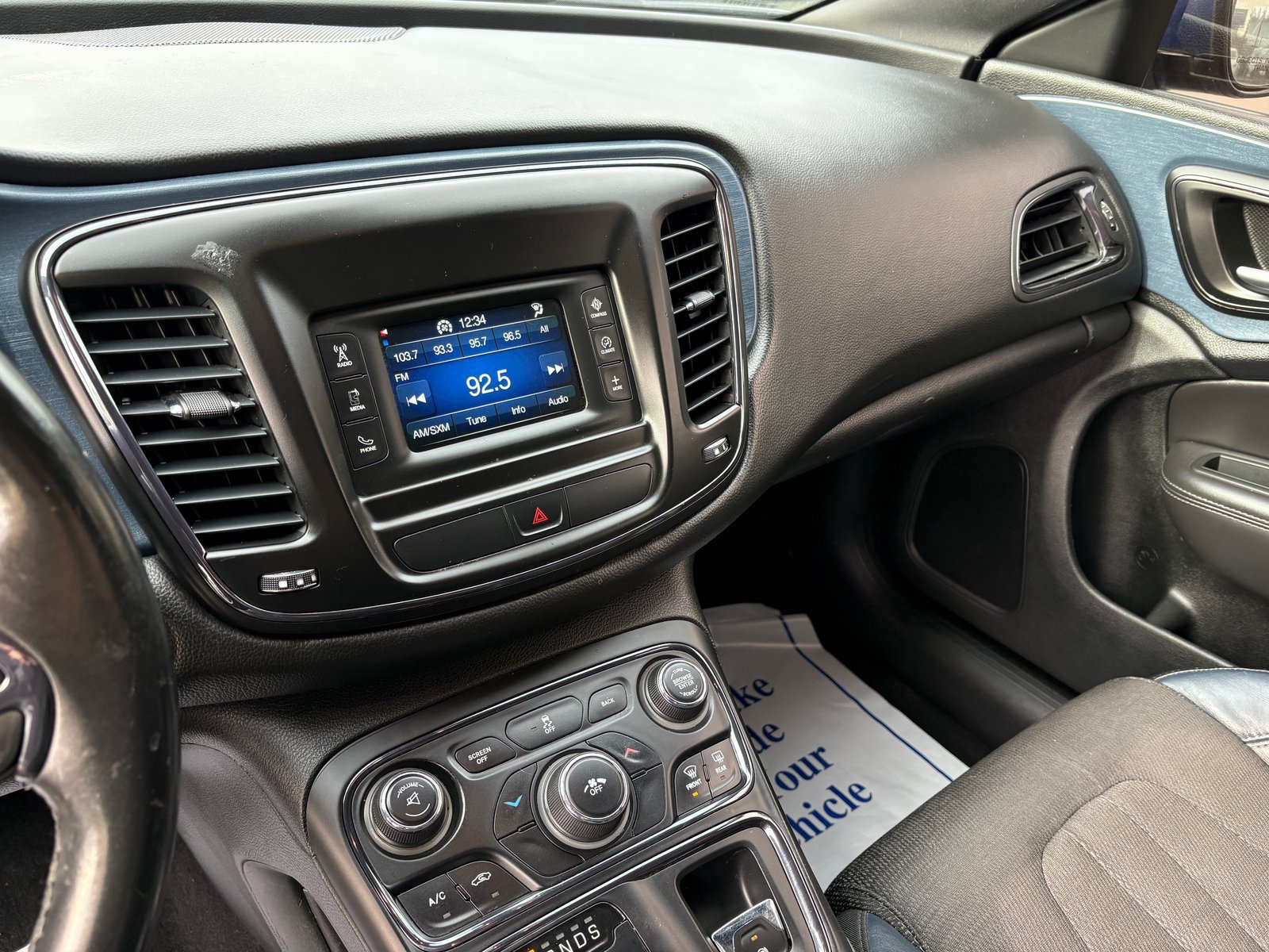 Used 2015 Chrysler 200 S FWD image 24