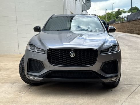 Used 2026 Jaguar F-PACE R-Dynamic S image 2