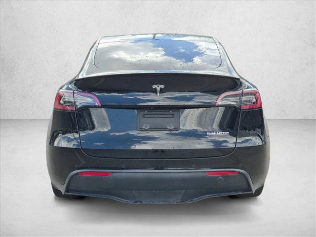 Used 2022 Tesla Model Y Performance AWD/4WD image 6