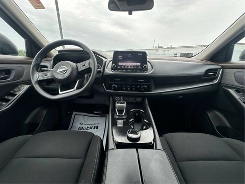 Used 2023 Nissan Rogue S AWD/4WD image 26