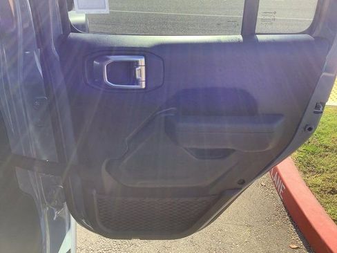 New 2026 Jeep Gladiator Mojave w/ Steel Bumper Group image 36