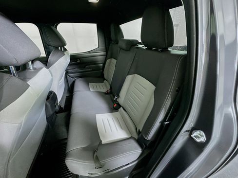 Used 2025 Toyota Tacoma TRD Sport image 27