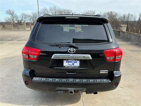 Used 2016 Toyota Sequoia Limited image 4