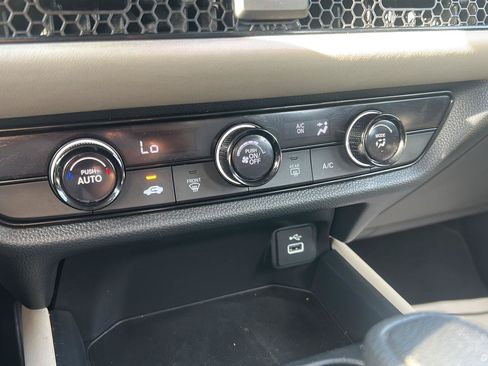 Used 2025 Honda HR-V LX image 20