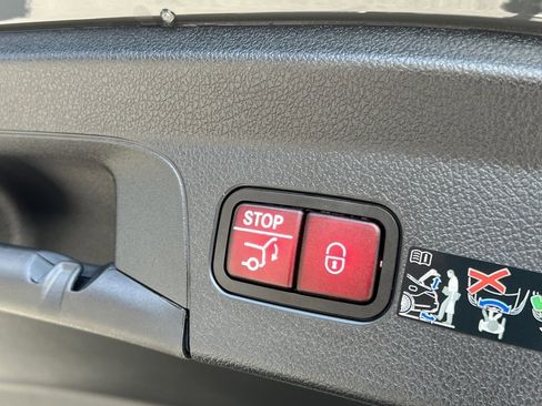 Used 2025 Mercedes-Benz GLE 63 AMG S image 21