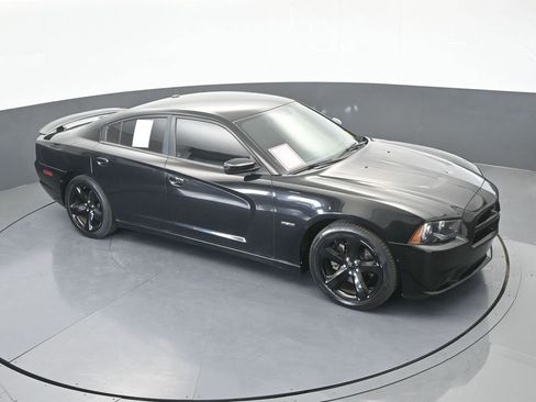 Used 2014 Dodge Charger R/T w/ Blacktop Package image 51