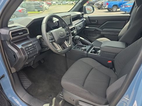Certified 2026 Toyota 4Runner SR5 AWD/4WD image 8