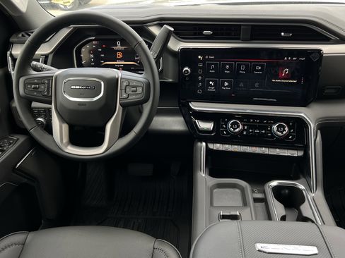 New 2026 GMC Sierra 2500 Denali w/ Denali Reserve Package image 10