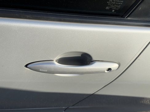 Used 2021 Toyota Prius Prime XLE w/ Carpet Mat Package (TMS) image 9