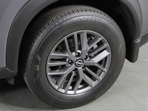 Used 2023 Nissan Rogue S image 12