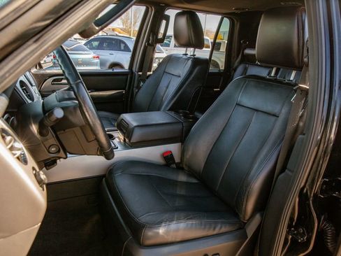 Used 2017 Ford Expedition XLT w/ Equipment Group 201A image 13