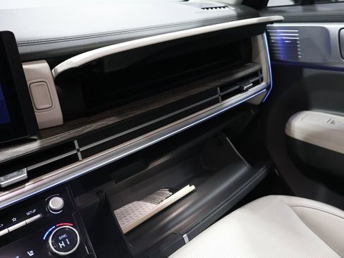 Used 2024 Hyundai Santa Fe Calligraphy image 28