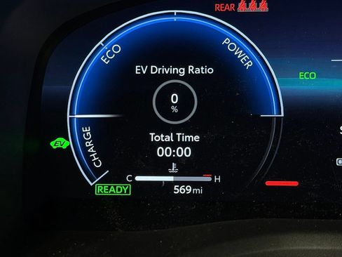 Used 2026 Toyota Camry XLE FWD image 17