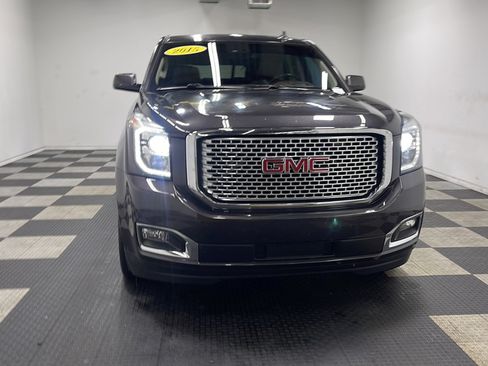 Used 2015 GMC Yukon Denali w/ Premium Package AWD/4WD image 25