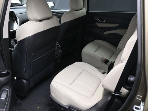 New 2025 Subaru Ascent Limited image 21