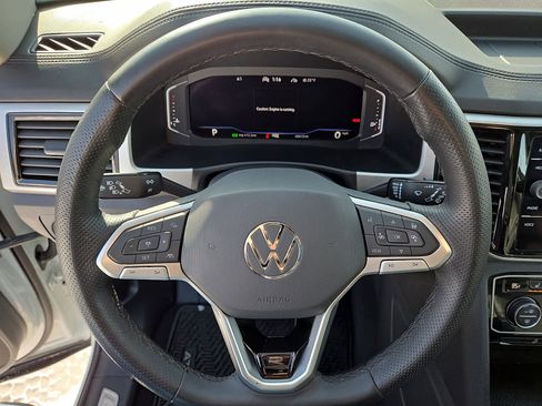 Used 2022 Volkswagen Atlas SEL R-Line image 21