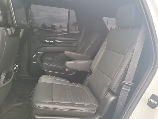 Used 2024 GMC Yukon Denali w/ Denali Reserve Package AWD/4WD image 16