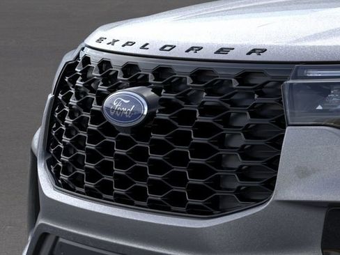 New 2026 Ford Explorer ST-Line image 17