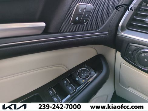 Used 2018 Ford Edge Titanium w/ Equipment Group 301A image 27