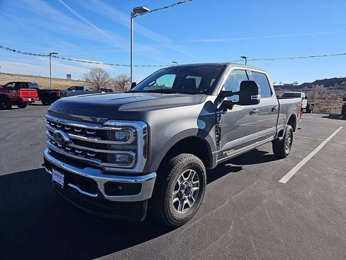 Used 2024 Ford F250 Lariat image 1
