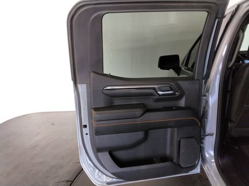 Used 2024 GMC Sierra 1500 AT4 w/ Technology Package image 33