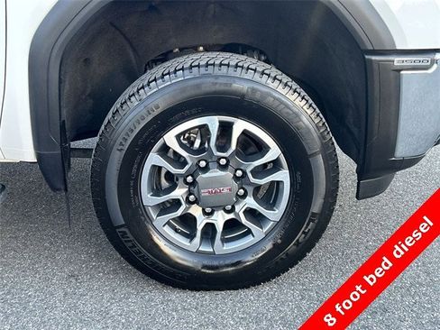 Used 2024 GMC Sierra 3500 SLE image 13