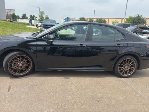 Used 2023 Toyota Camry SE w/ Convenience Package FWD image 5