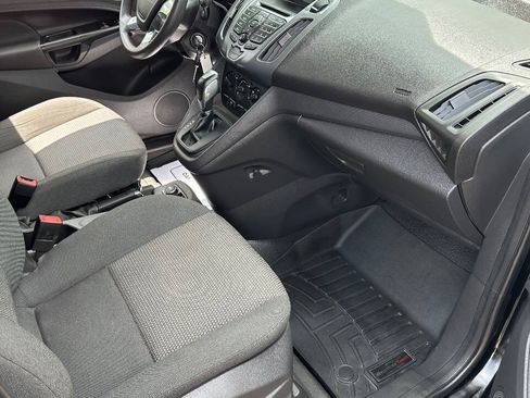 Used 2017 Ford Transit Connect XL FWD image 8