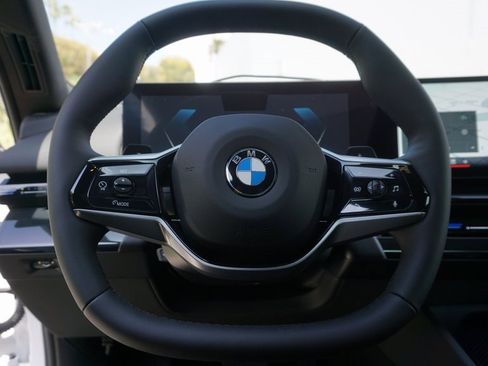 New 2025 BMW 530i image 11