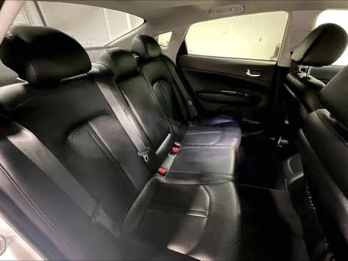 Used 2020 Kia Optima SE image 35