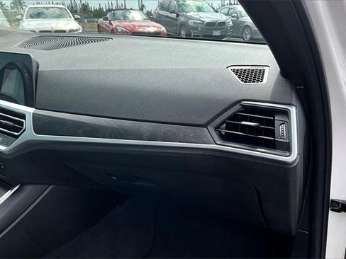 Used 2020 BMW 330i Sedan image 16