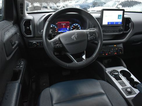 Used 2023 Ford Bronco Sport Outer Banks image 16