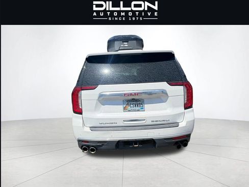 Used 2022 GMC Yukon XL Denali AWD/4WD image 8