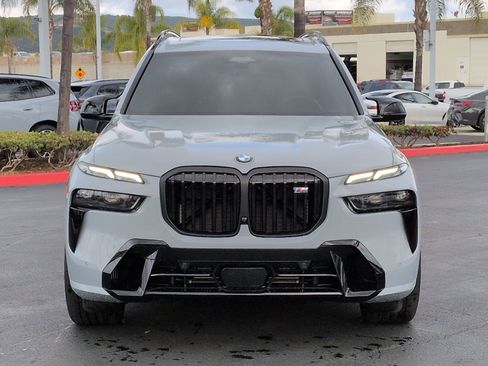 Used 2025 BMW X7 M60i AWD/4WD image 3