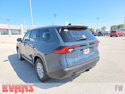 New 2026 Toyota Grand Highlander AWD image 25