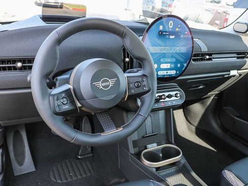 Used 2025 MINI Cooper S FWD image 15