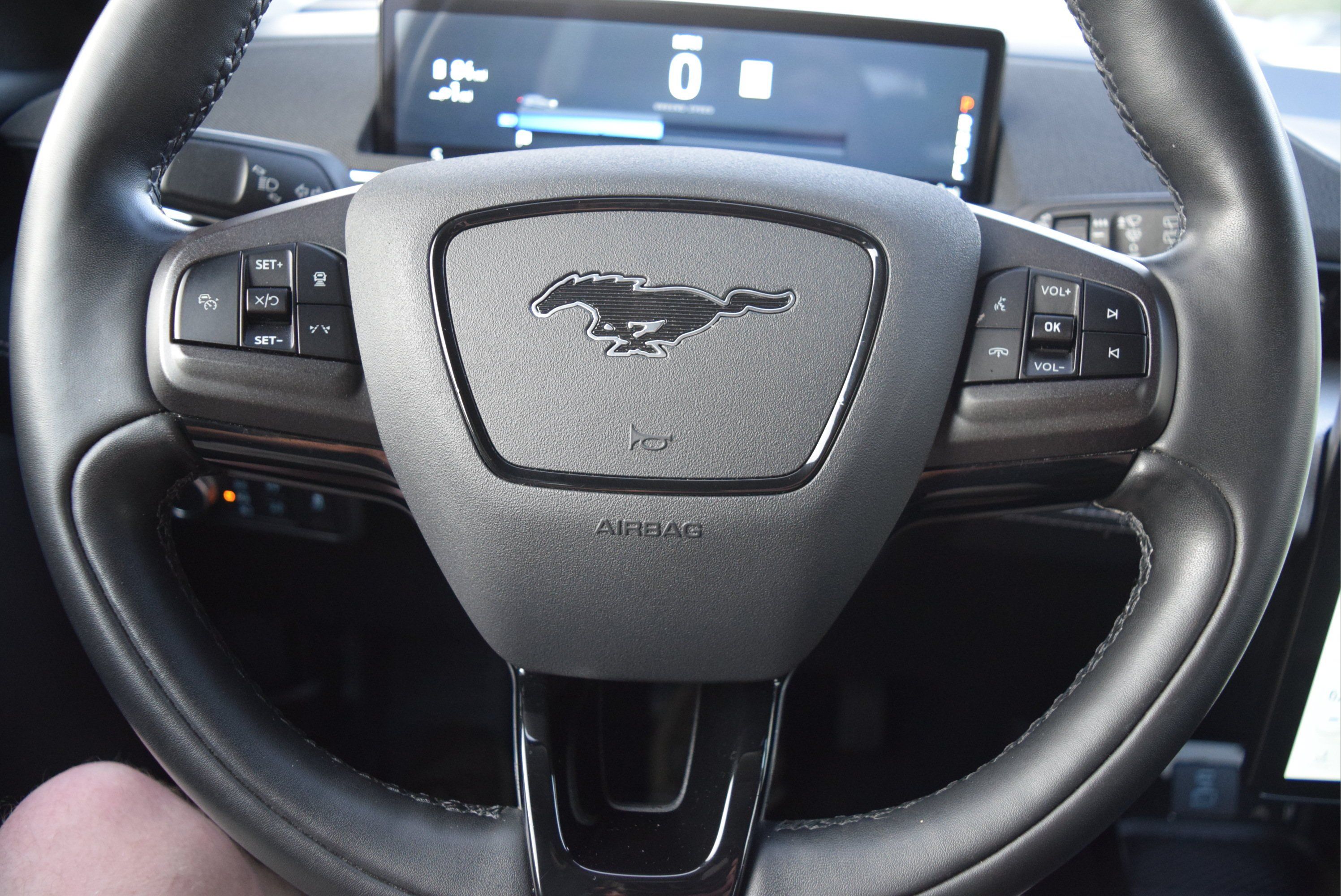 Certified 2021 Ford Mustang Mach-E Select w/ Comfort/Appearance Package AWD/4WD image 11