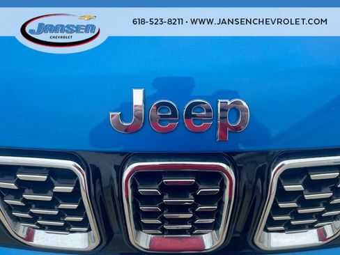 Used 2025 Jeep Compass Limited AWD/4WD image 30