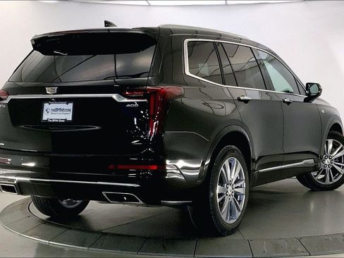 Used 2023 Cadillac XT6 Premium Luxury w/ Technology Package AWD/4WD image 12