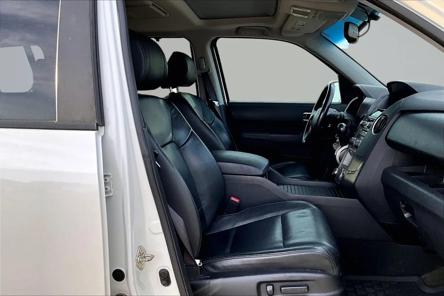 Used 2015 Honda Pilot Touring image 28