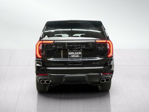 Used 2025 GMC Yukon XL Denali w/ Denali Reserve Package AWD/4WD image 4